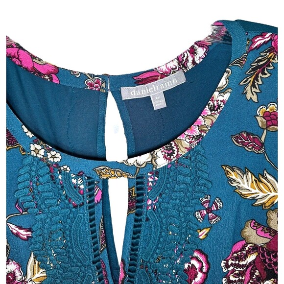 Daniel Rainn Women's Floral Flow Tank with Crochet Neckline Plus Size 2X Blue - Picture 4 of 9